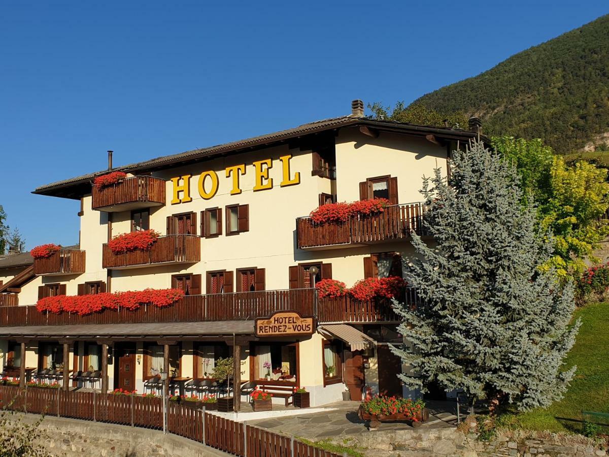 Hotel Rendez-Vous - Aymavilles Eksteriør bilde